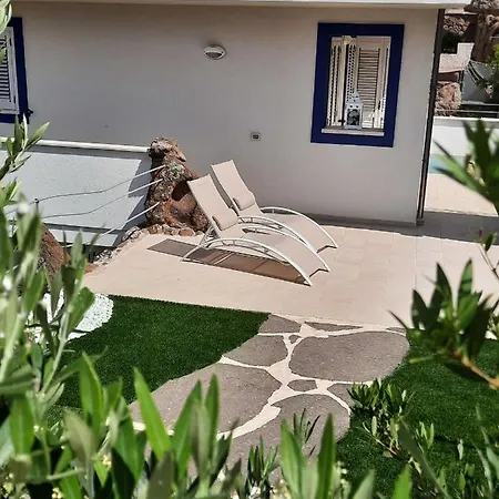 Hébergement de vacances In Sardegna Con Giardino E Vista Mare Castelsardo