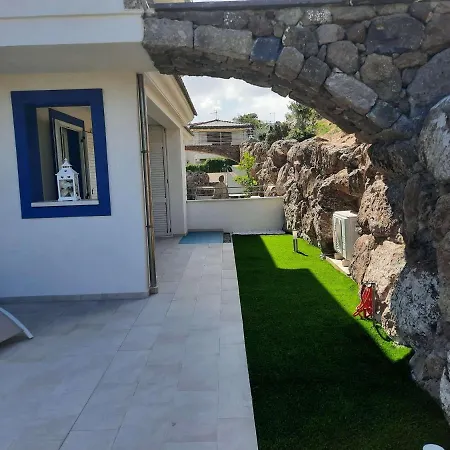 Hébergement de vacances In Sardegna Con Giardino E Vista Mare *