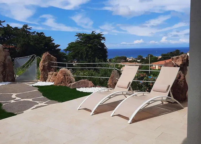 In Sardegna Con Giardino E Vista Mare Feriehus