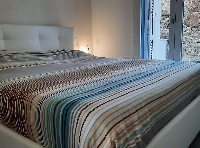 In Sardegna Con Giardino E Vista Mare Feriehus